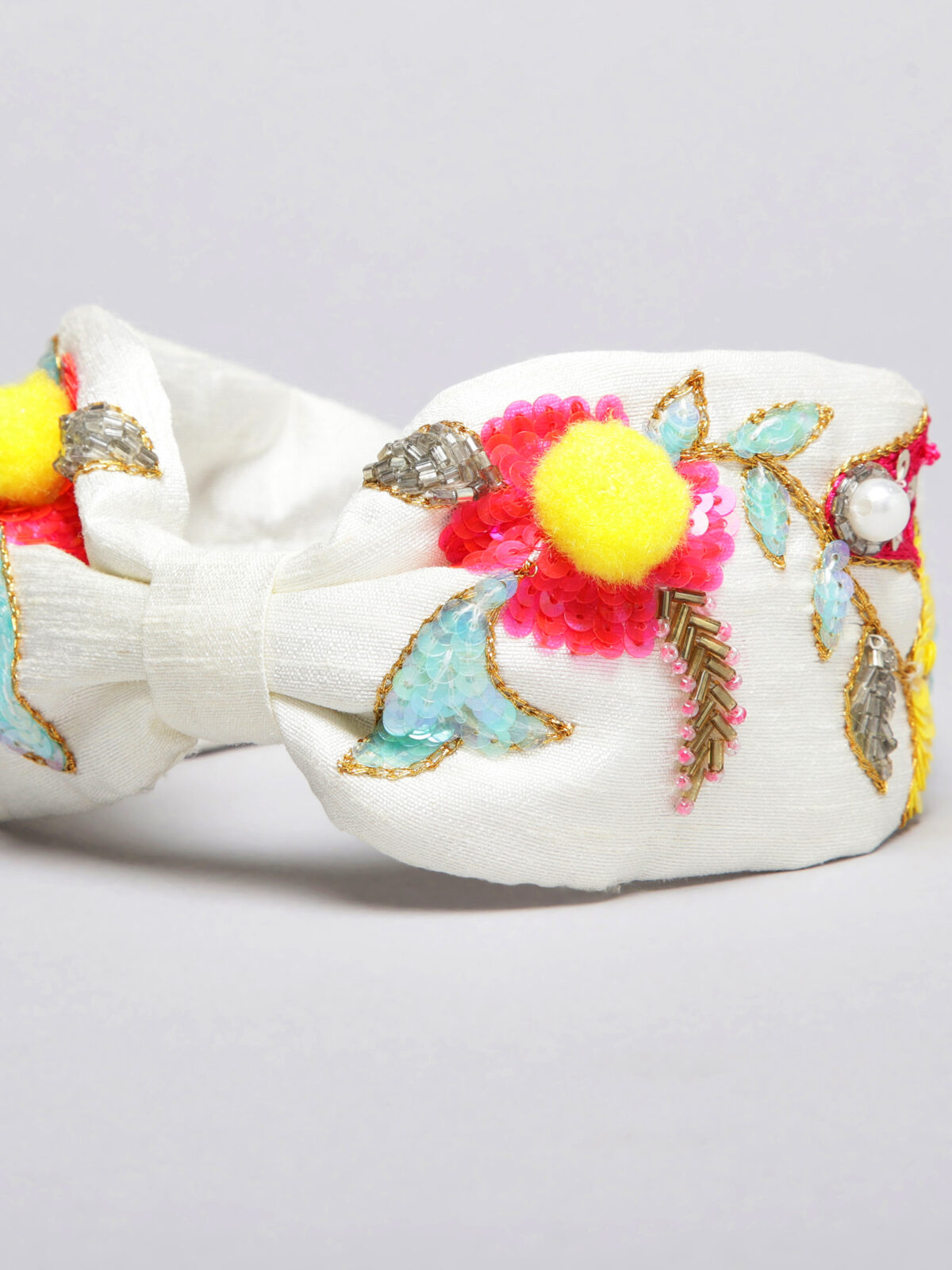 3 7 White Floral Hand Embroidered Hairband